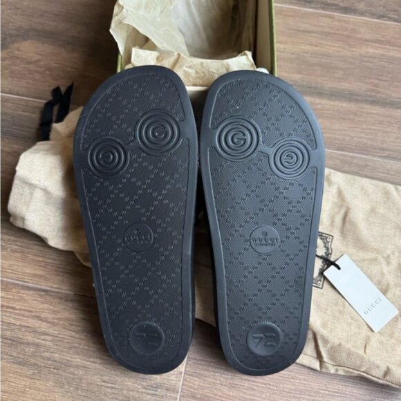 NIB Gucci rubber slides100% authentic - Picture 4 of 7